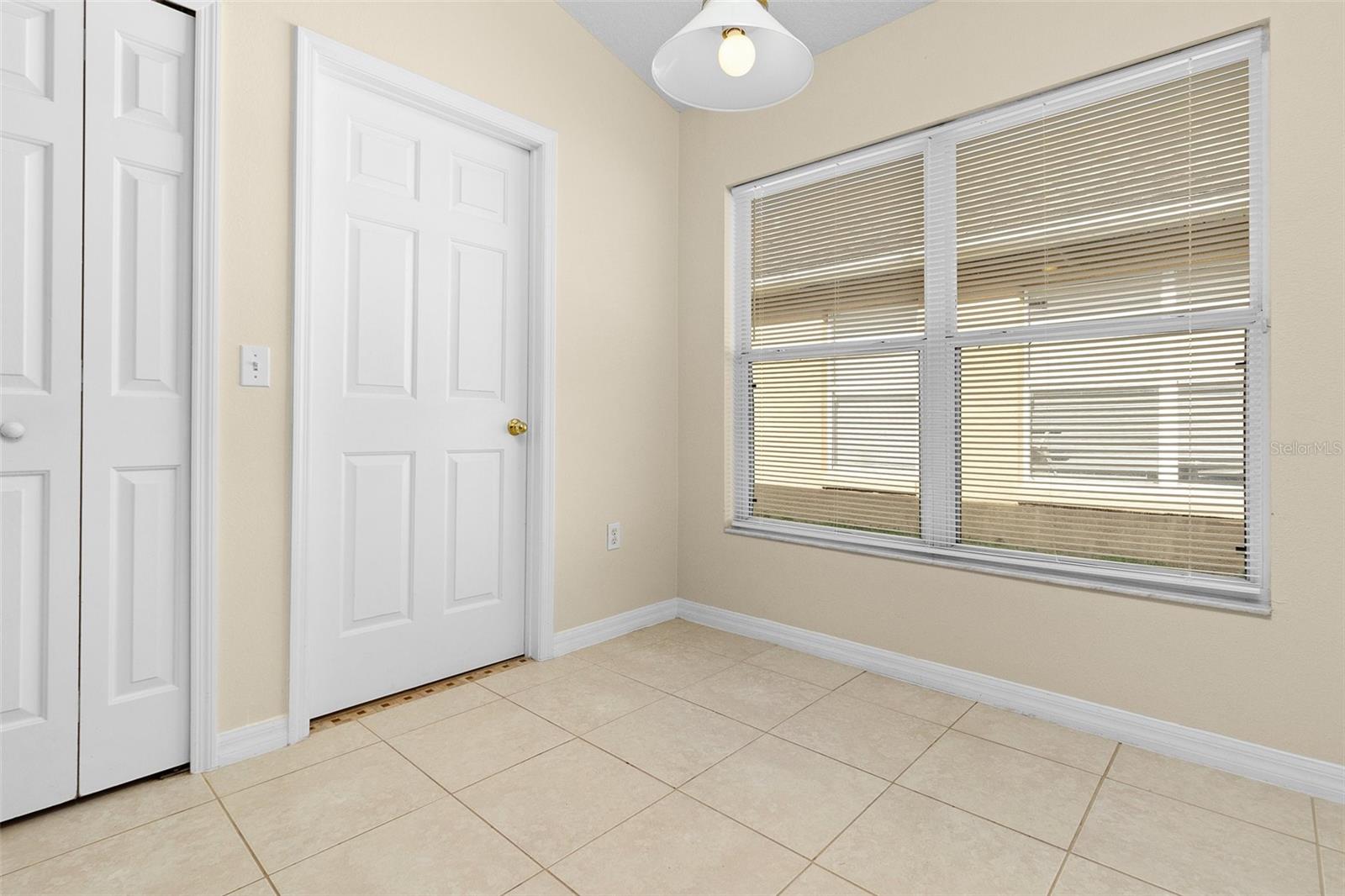 Image 35 of 52 For 2546 Crown Ridge Circle