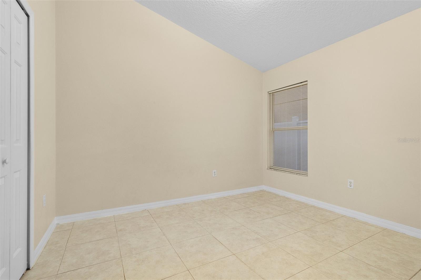 Image 9 of 52 For 2546 Crown Ridge Circle