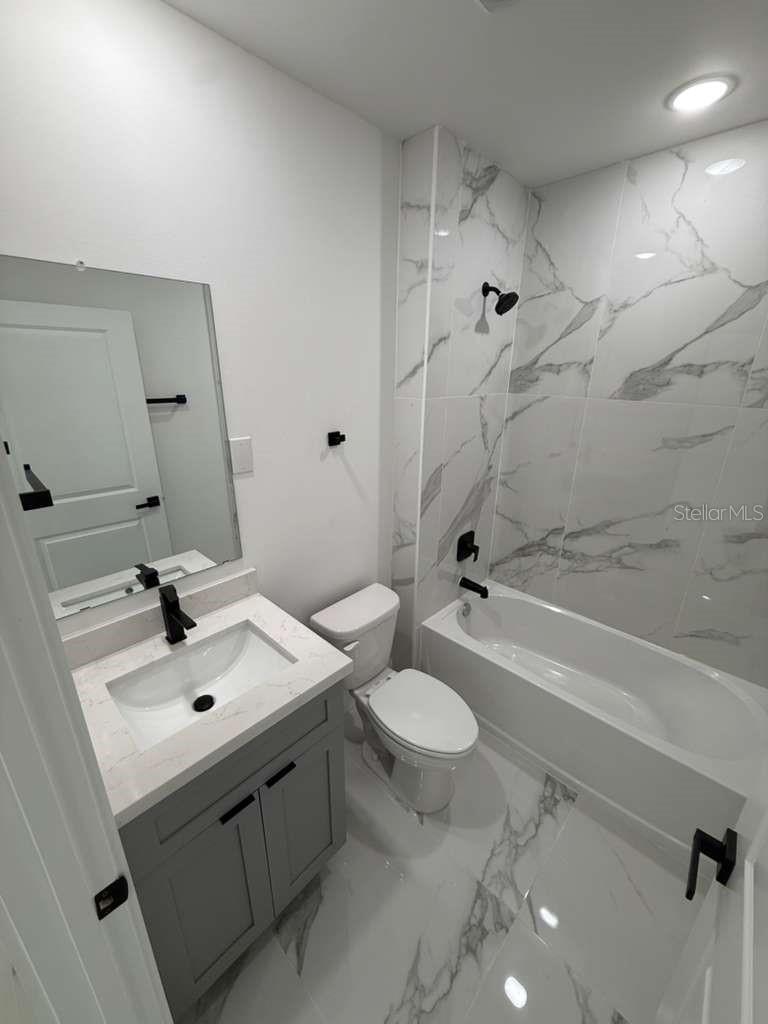 Image 16 of 22 For 765 Puccini Ave S