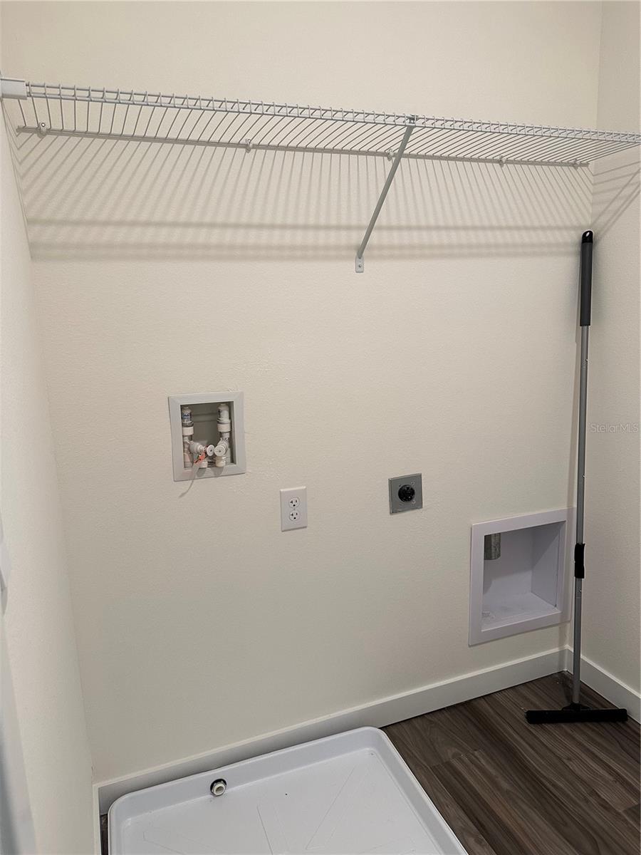 Image 15 of 21 For 412 Chayne Place