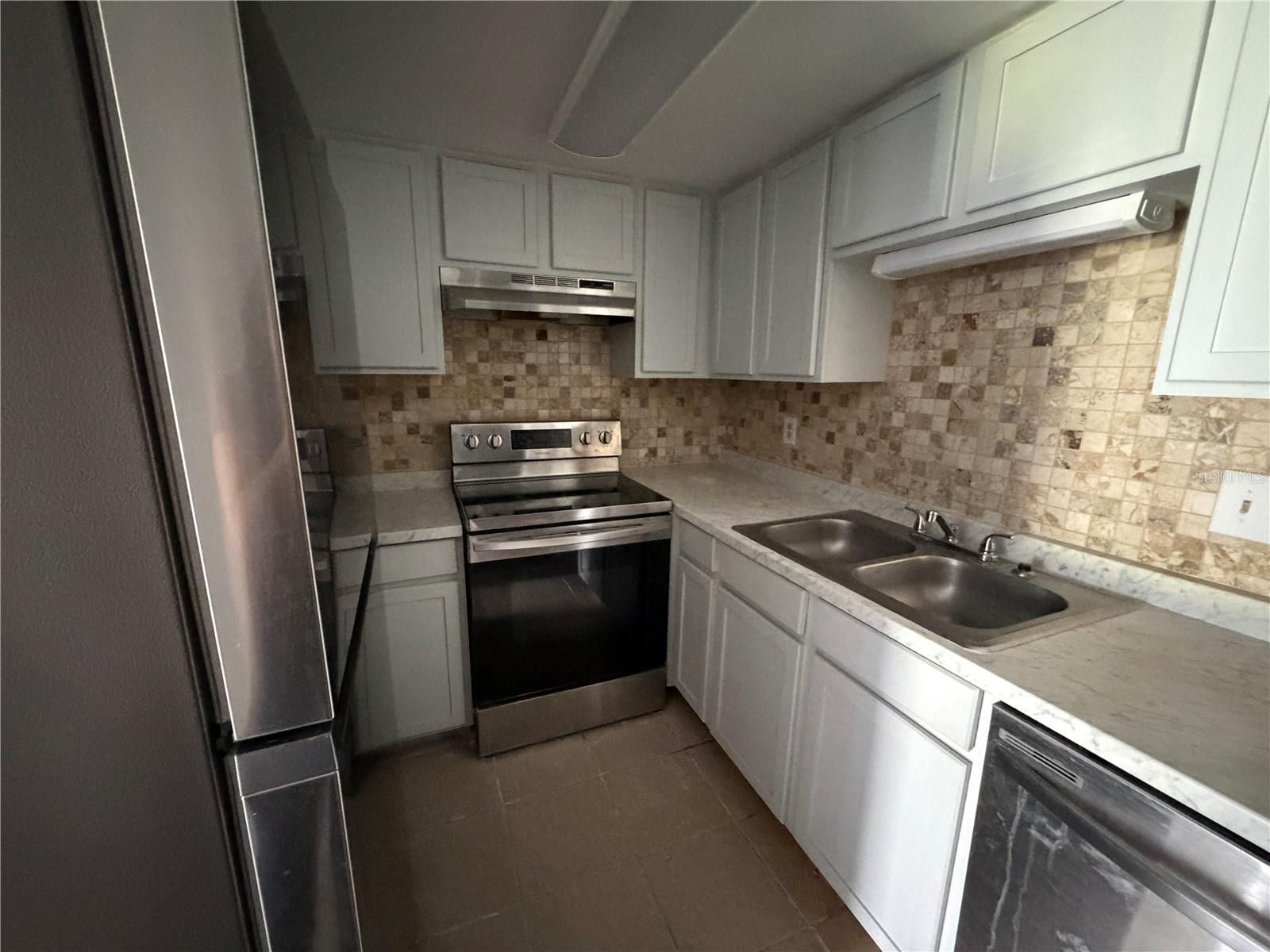 Image 6 of 10 For 4215 Semoran Boulevard 15