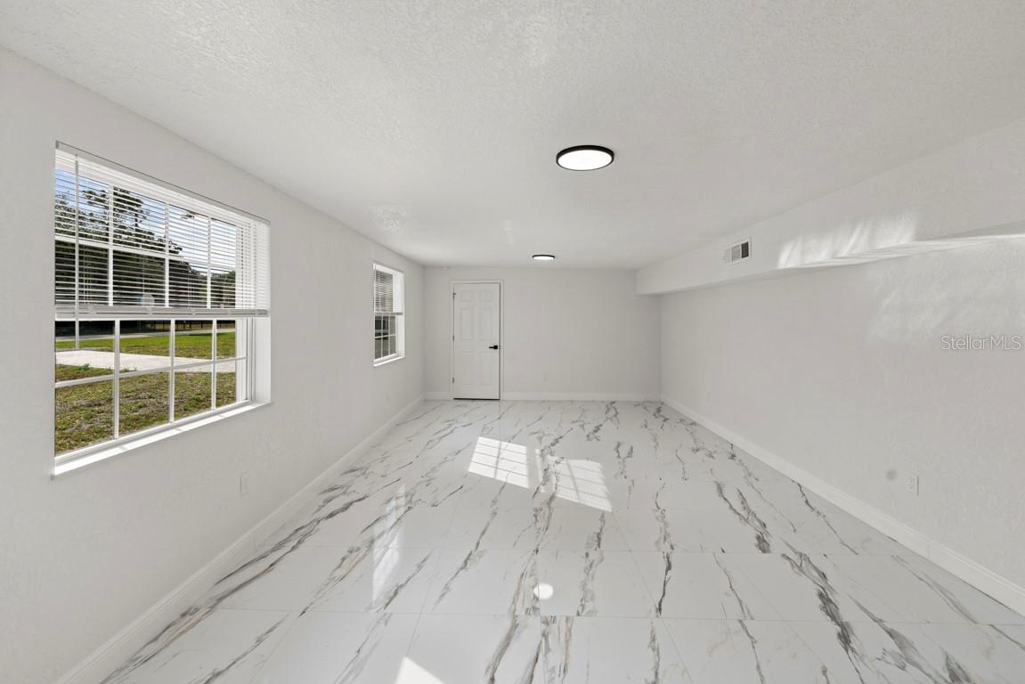 Image 4 of 48 For 1602 Tanner Road