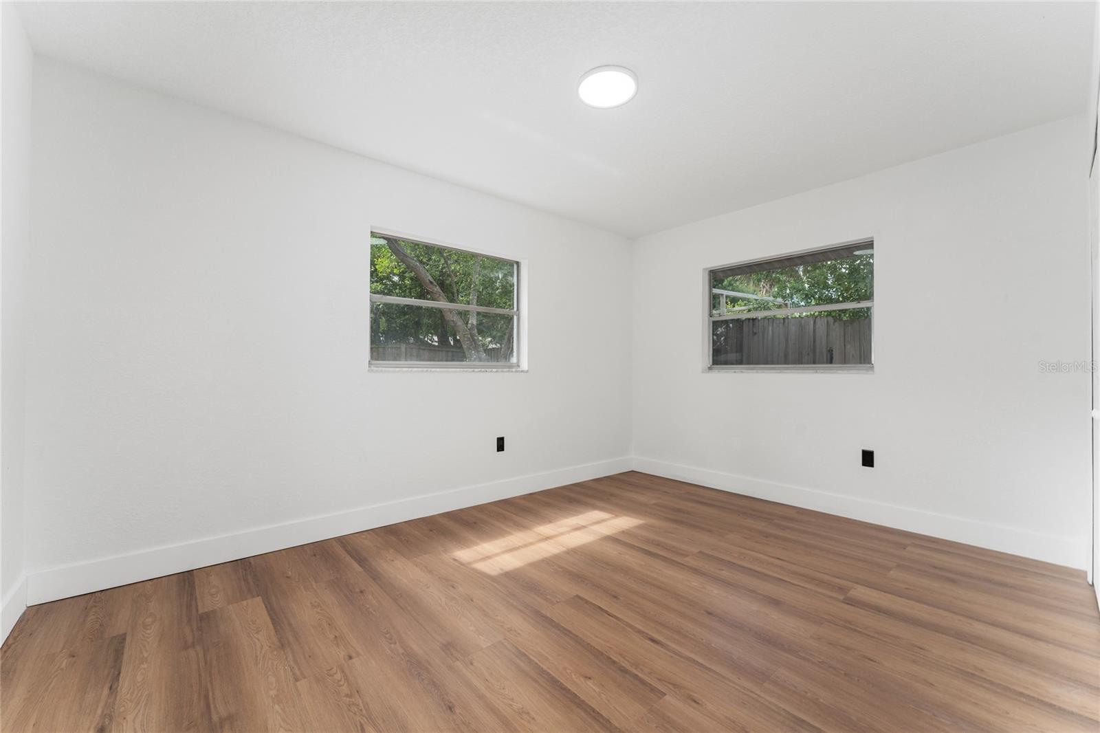 Image 19 of 37 For 2817 Arrow Lane