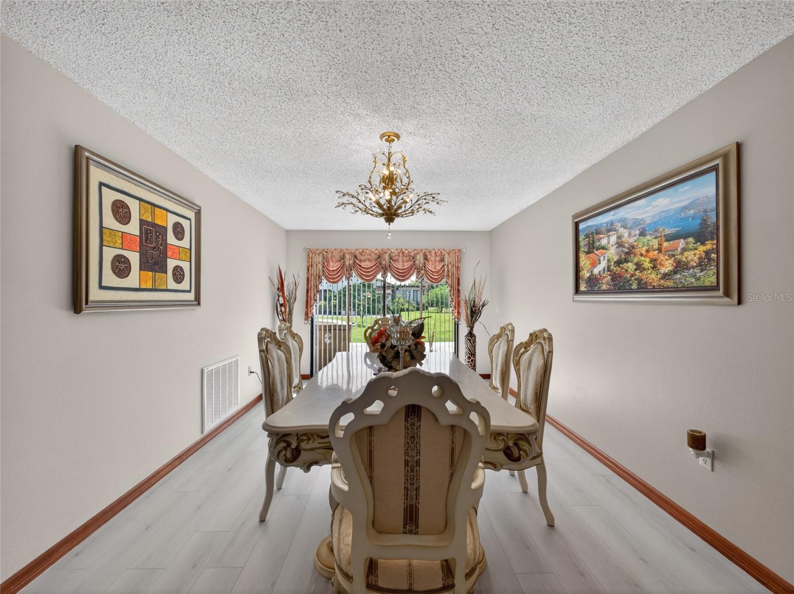 Image 15 of 42 For 2178 Stewart Street