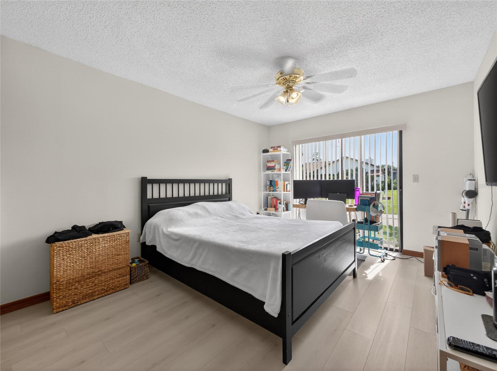 Image 31 of 42 For 2178 Stewart Street