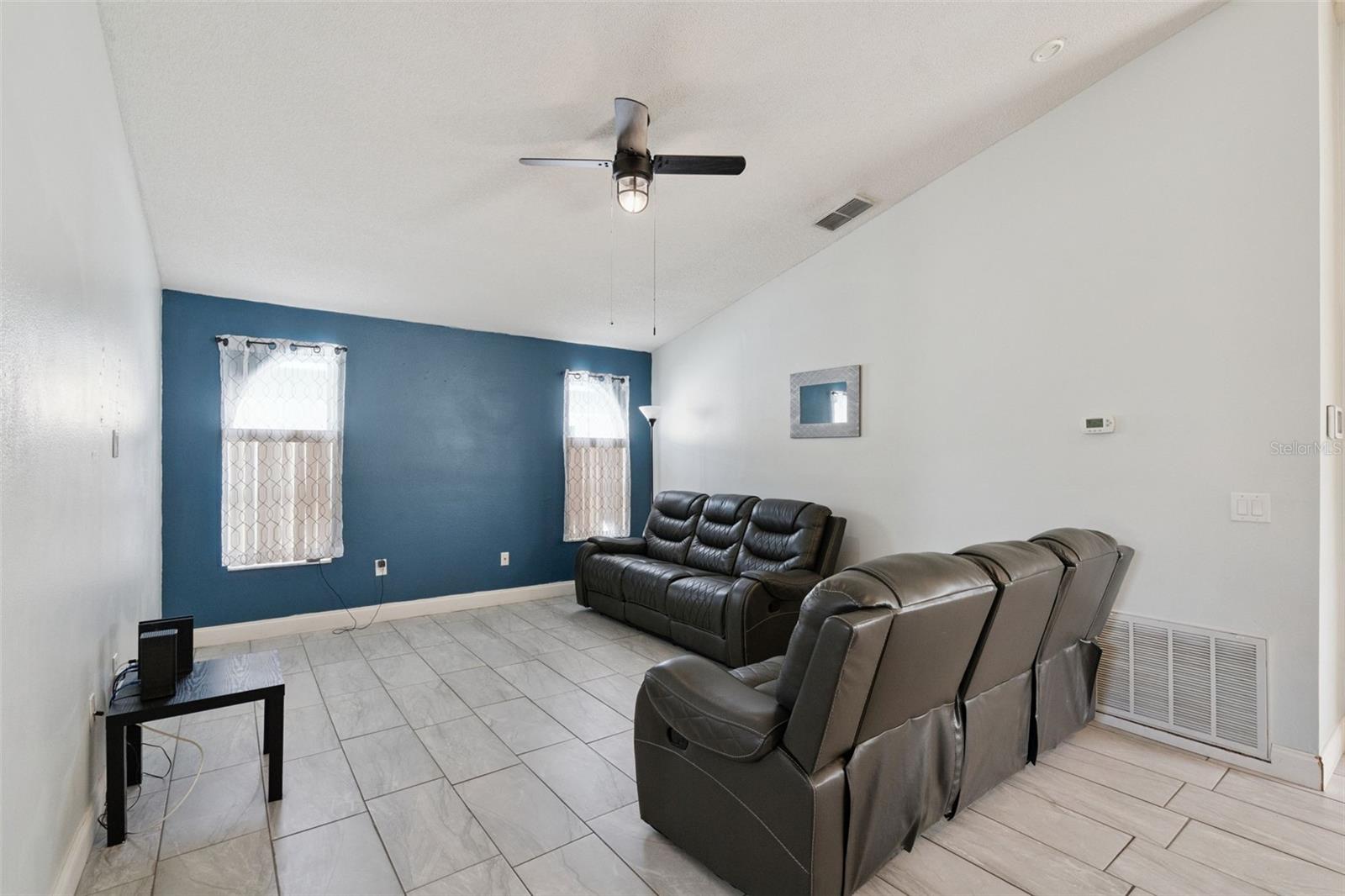 Image 17 of 20 For 1728 Brook Hollow Drive