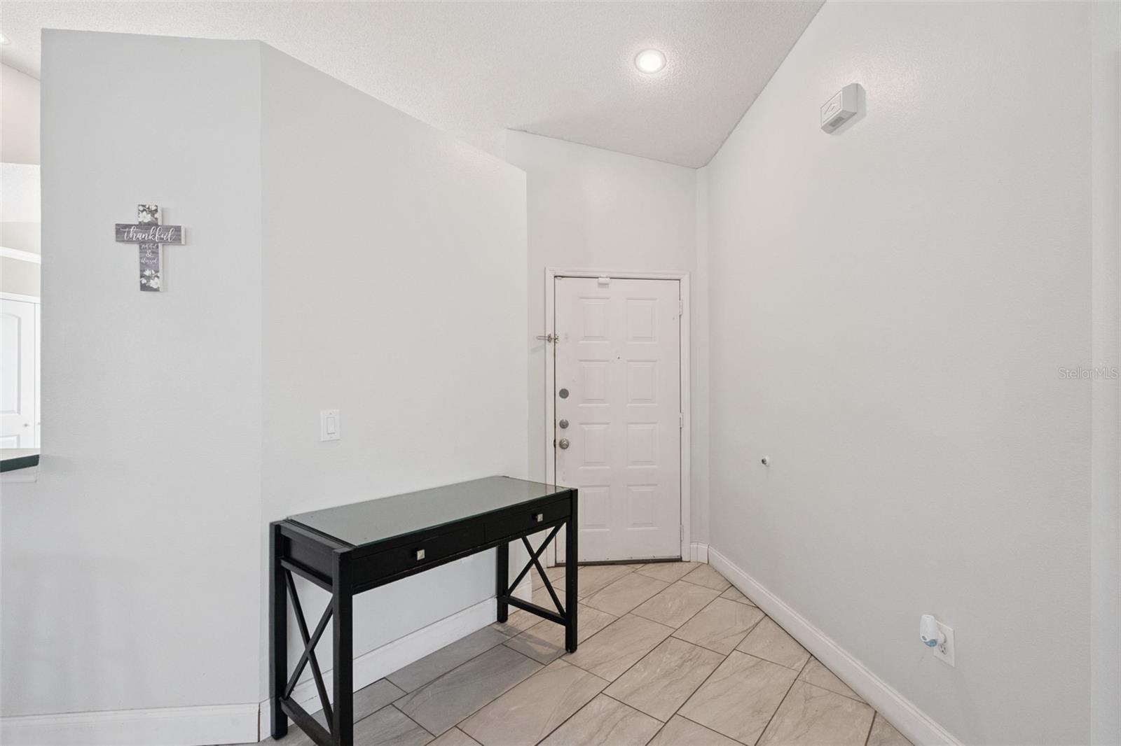 Image 3 of 20 For 1728 Brook Hollow Drive