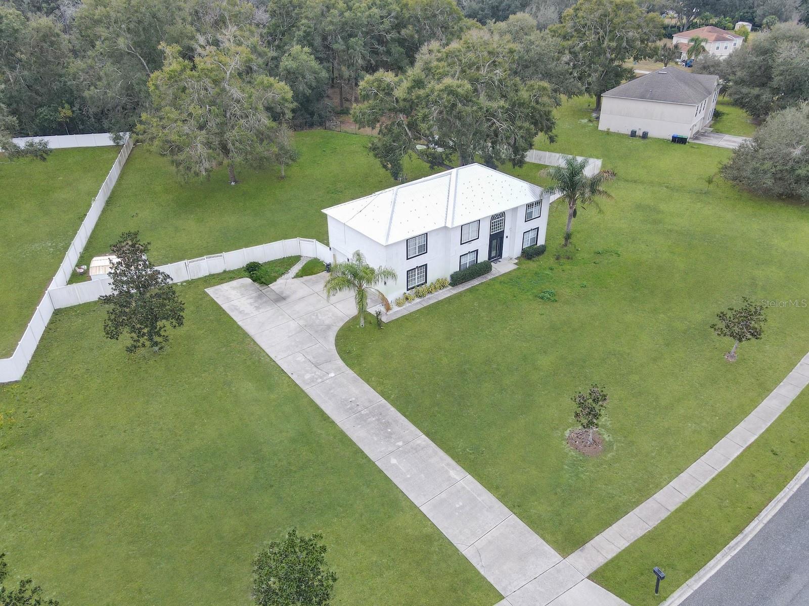 Image 40 of 43 For 7561 Lake Andrea Circle