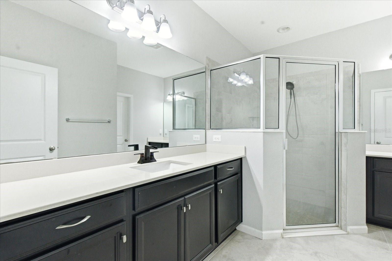 Image 7 of 20 For 488 Meadow Pointe Drive