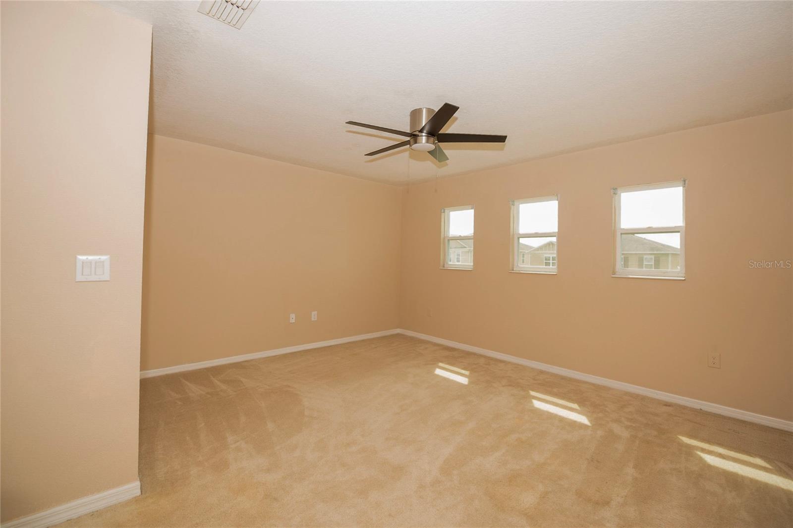 Image 9 of 13 For 633 Ogelthorpe Drive