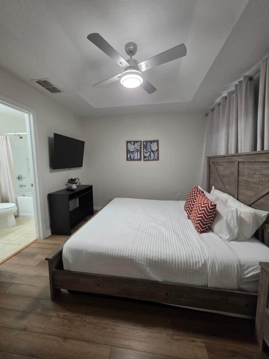 Image 20 of 34 For 5520 Paradise Cay Circle
