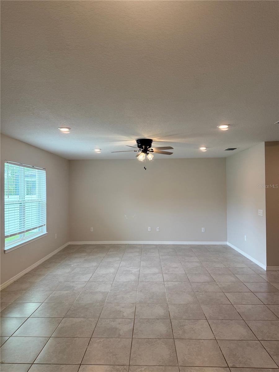Image 14 of 35 For 1042 Michelangelo Lane