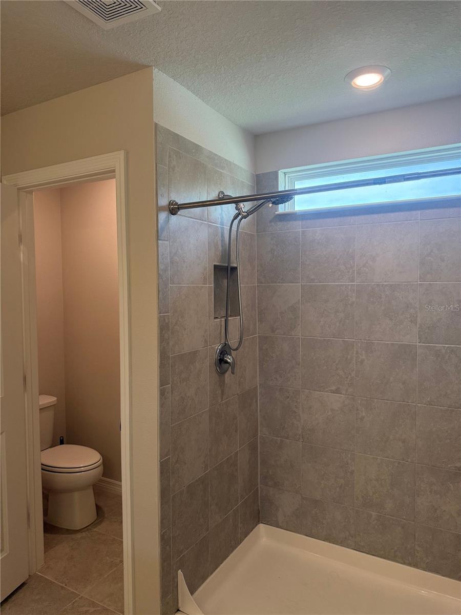 Image 31 of 35 For 1042 Michelangelo Lane