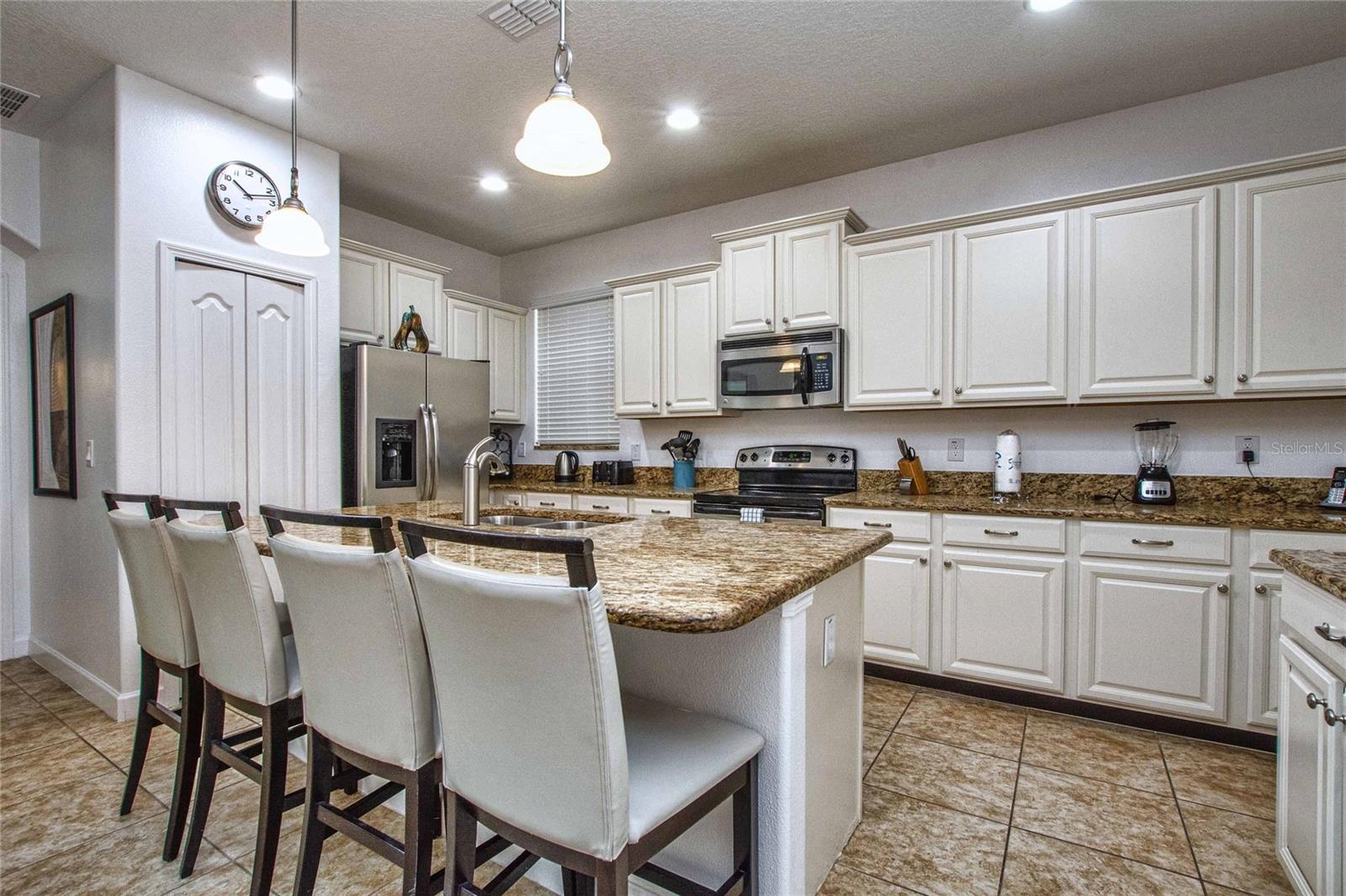 Image 3 of 38 For 8945 Cuban Palm Road