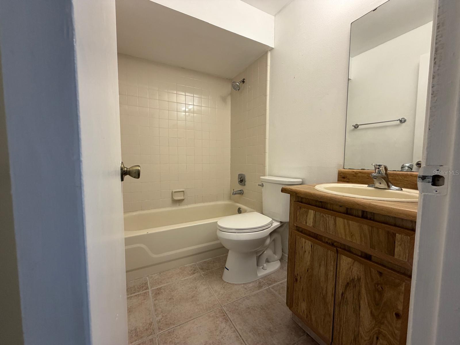 Image 8 of 11 For 4240 Pershing Pointe Place 7