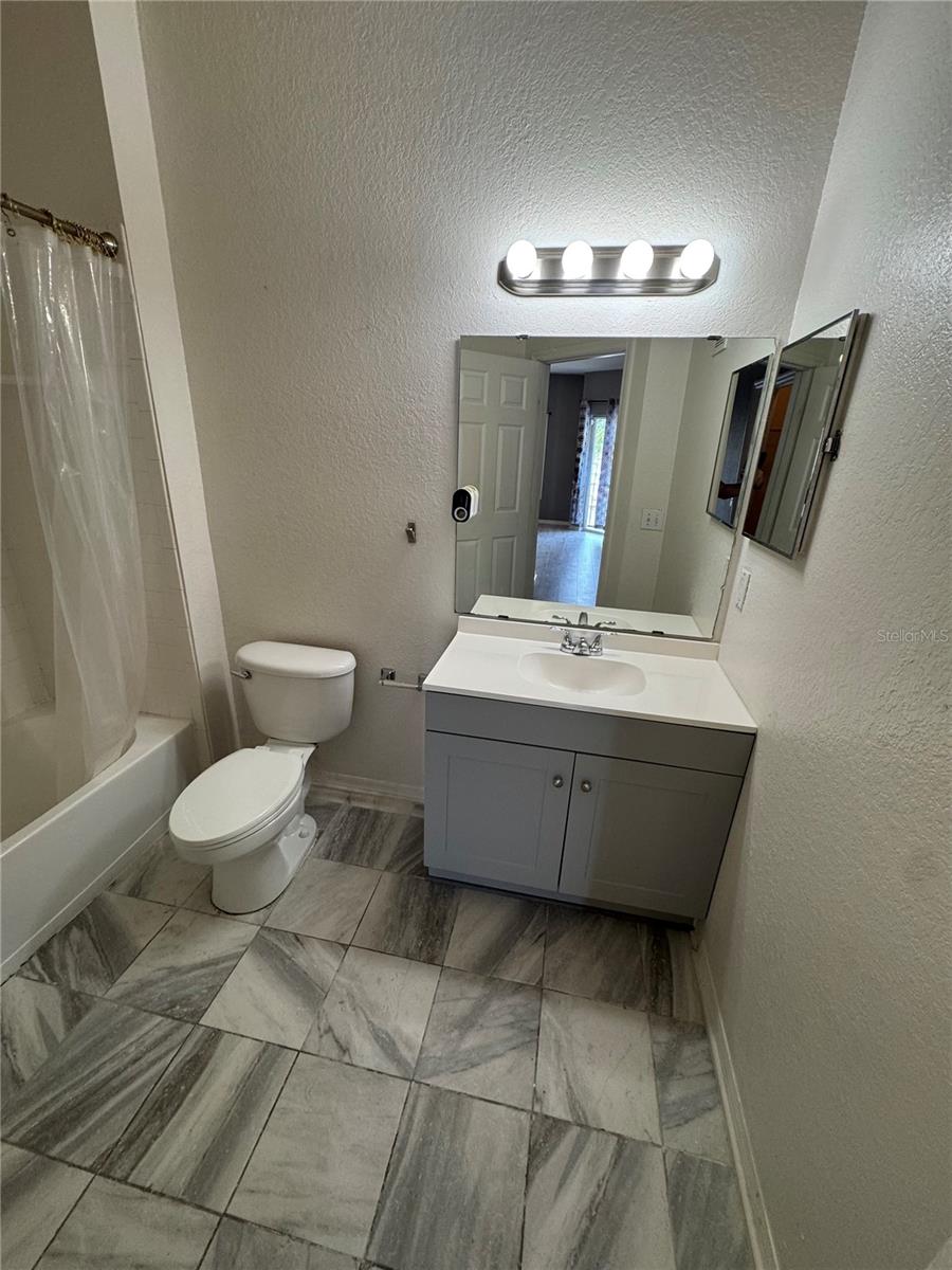 Image 15 of 38 For 3707 Conroy Road 1729