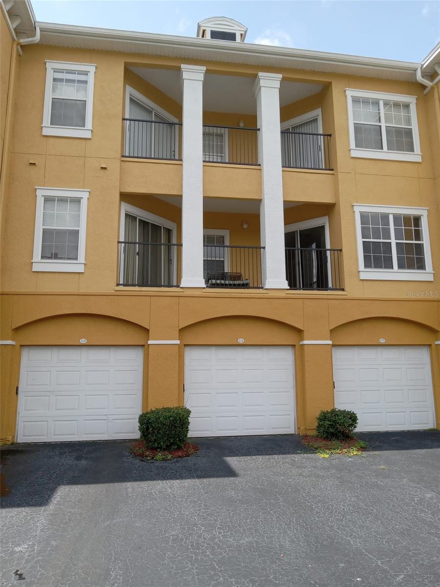 Image 2 of 38 For 3707 Conroy Road 1729