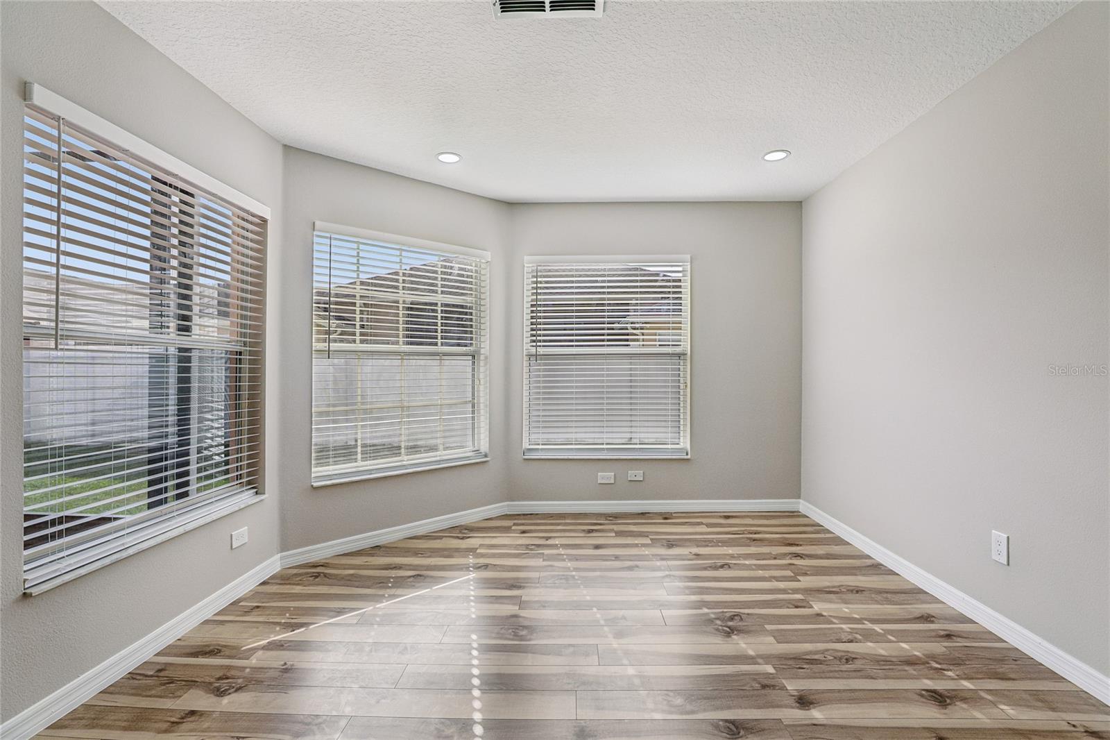 Image 38 of 49 For 4612 Huron Bay Circle