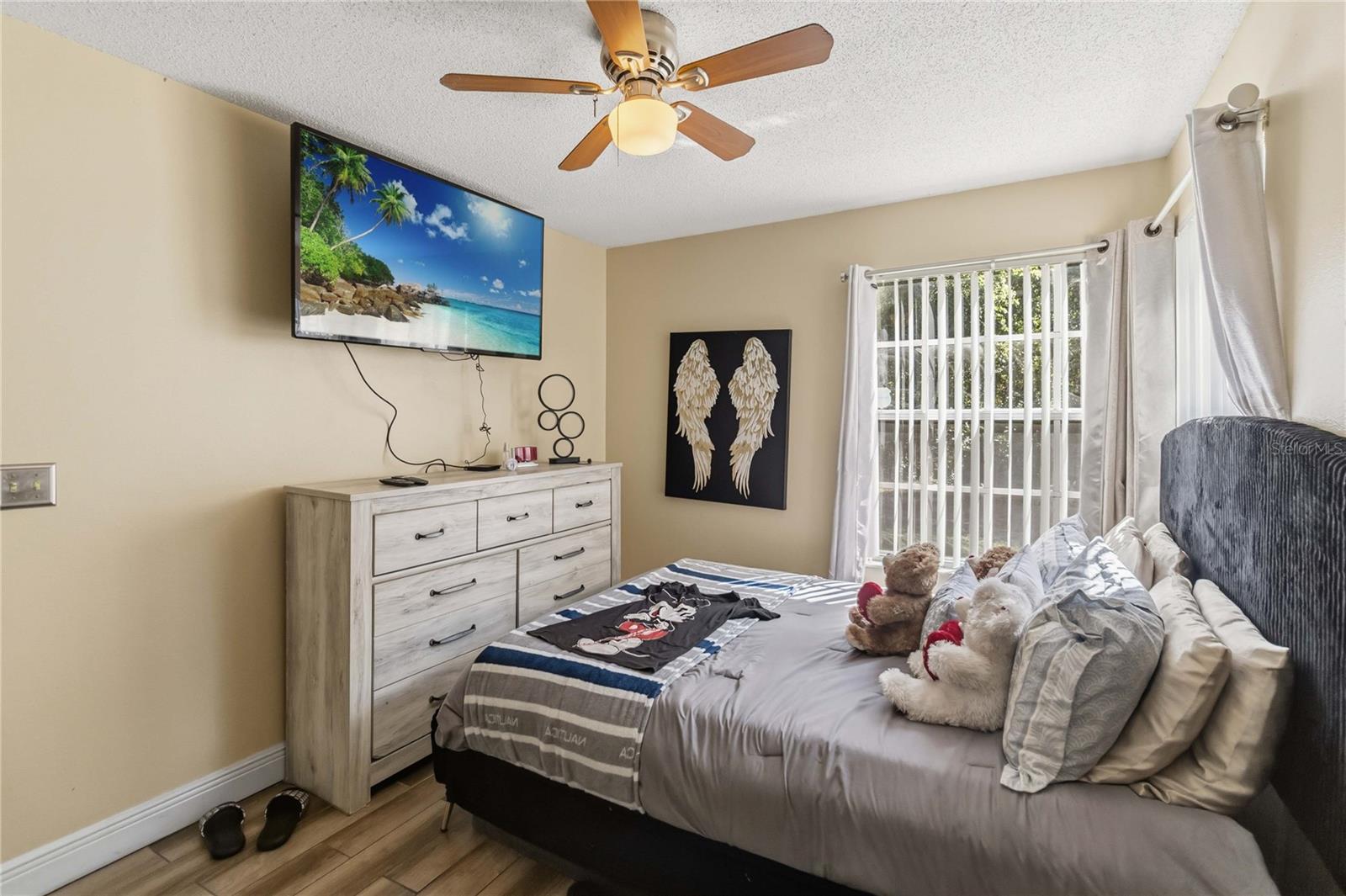 Image 20 of 40 For 2033 Royal Bay Blvd  51