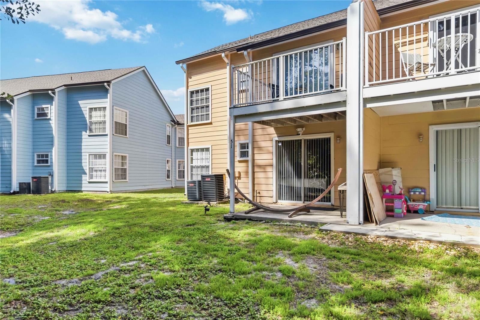 Image 32 of 40 For 2033 Royal Bay Blvd  51