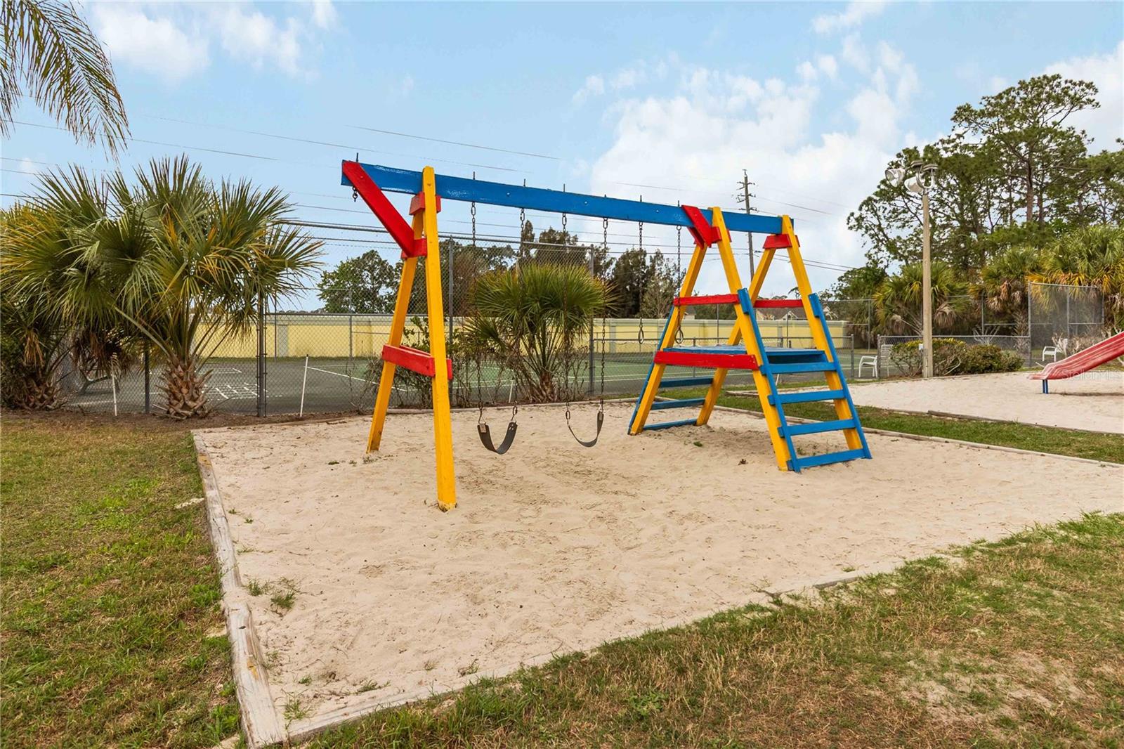 Image 38 of 40 For 2033 Royal Bay Blvd  51