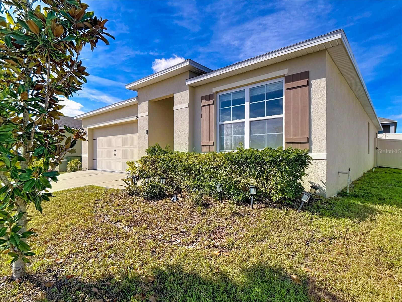 Image 4 of 31 For 241 Meadowbrook Boulevard