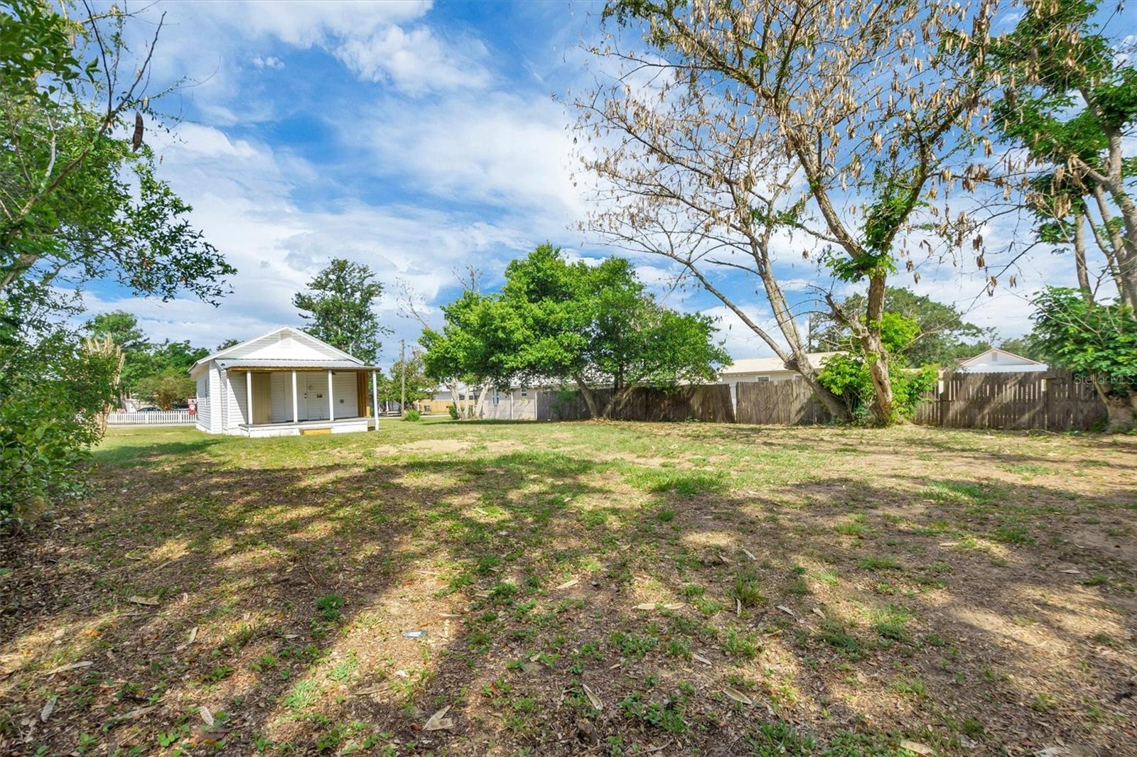 Image 10 of 21 For 209 Piney Avenue