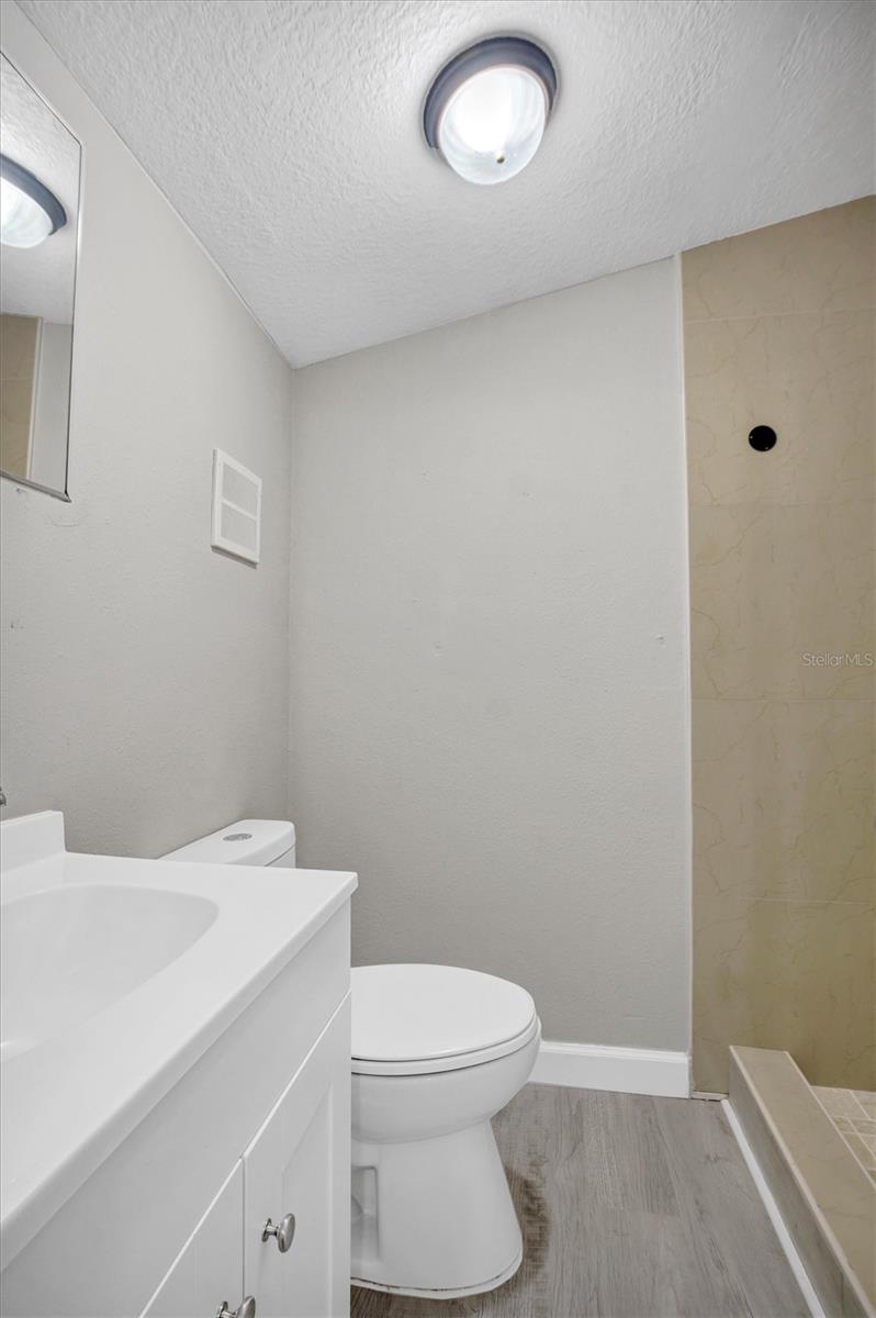 Image 11 of 21 For 209 Piney Avenue