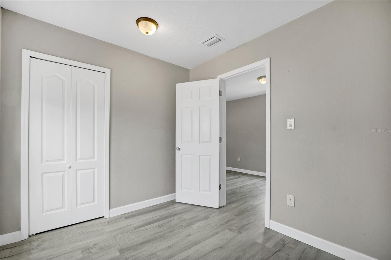Image 14 of 21 For 209 Piney Avenue