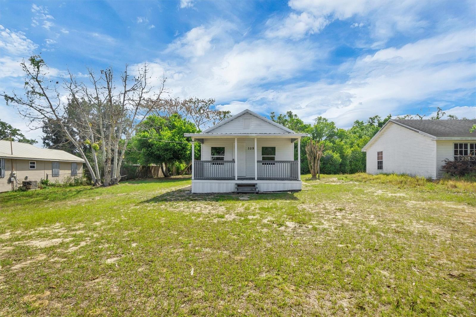 Image 2 of 21 For 209 Piney Avenue