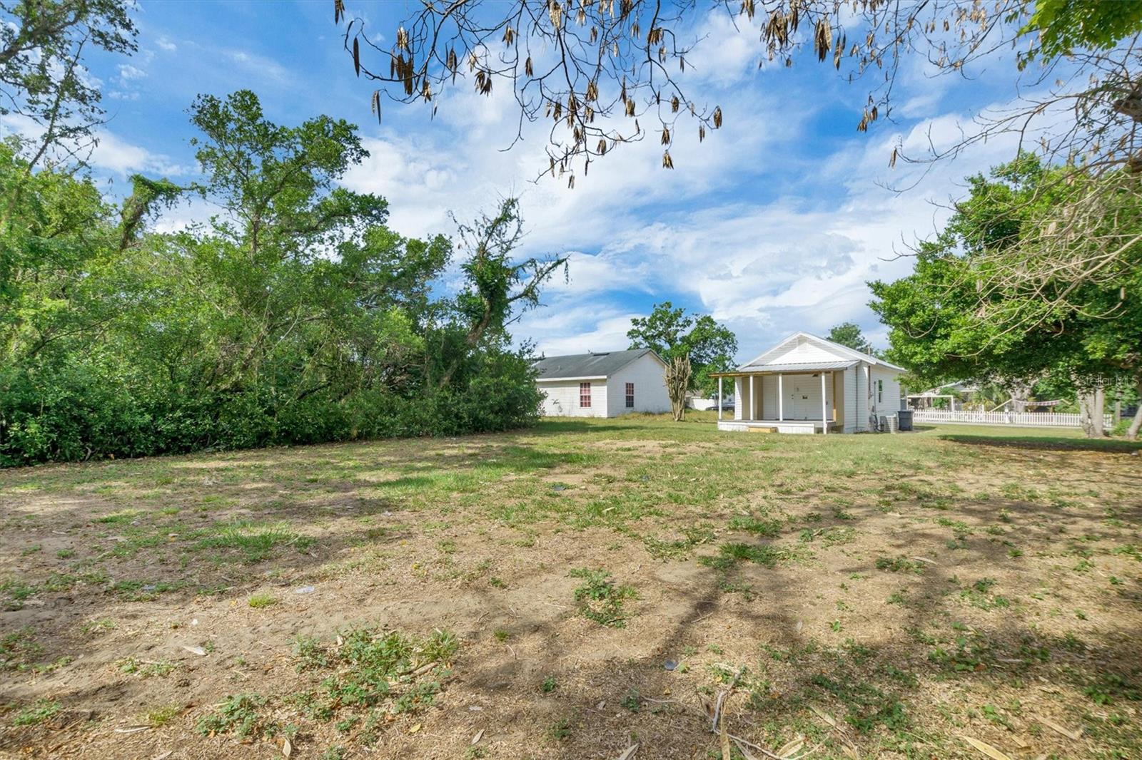 Image 20 of 21 For 209 Piney Avenue