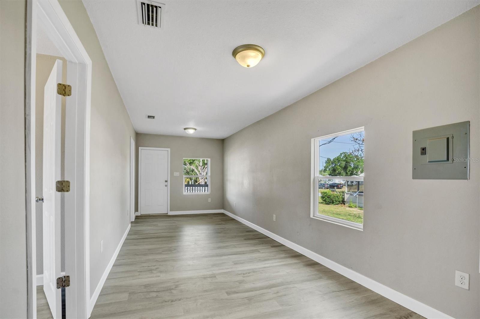 Image 6 of 21 For 209 Piney Avenue