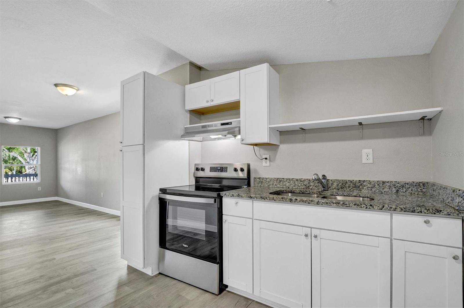 Image 9 of 21 For 209 Piney Avenue