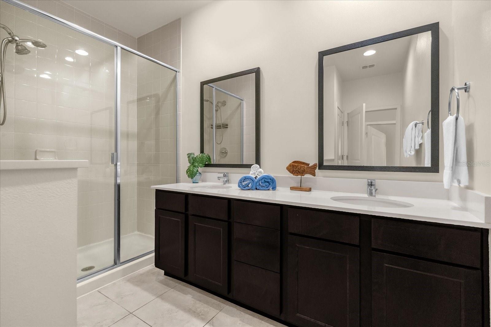 Image 17 of 53 For 2665 Triumph Way