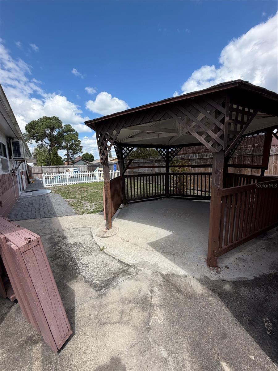 Image 22 of 24 For 101 Gardenia Road