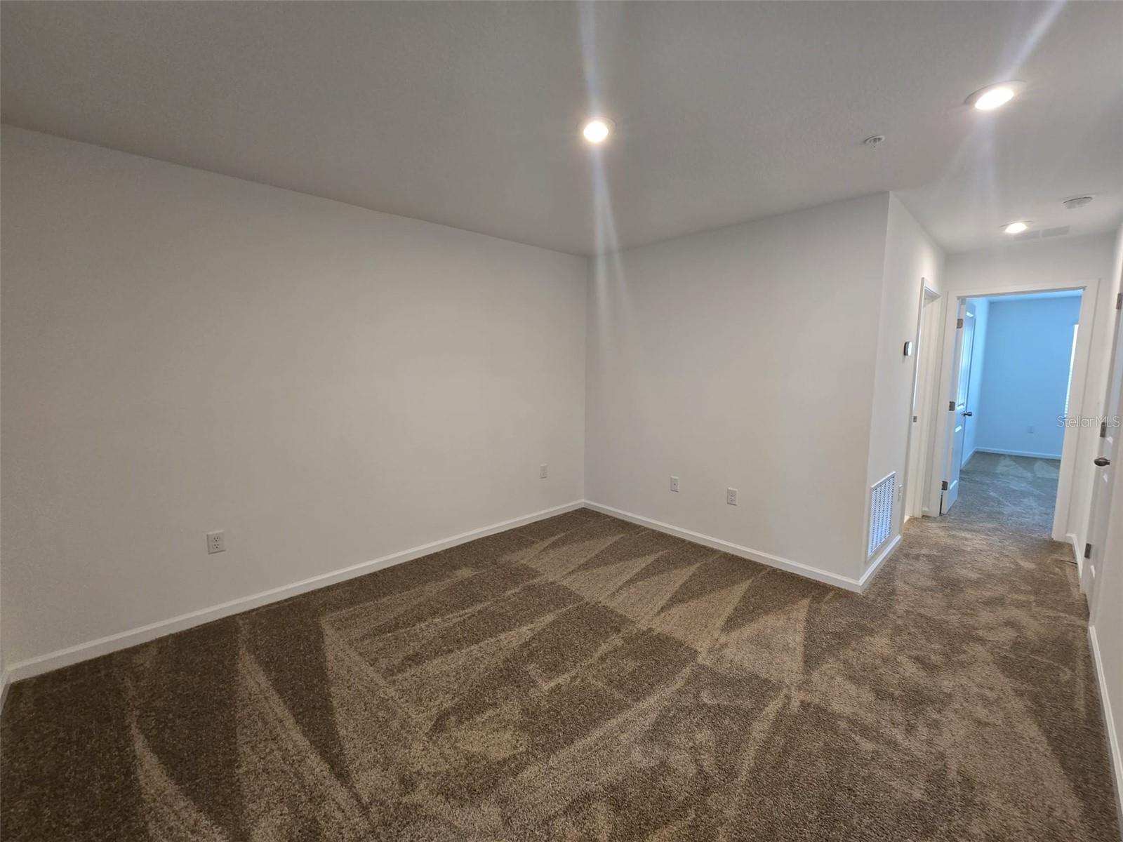 Image 10 of 13 For 7774 Clove Hitch Way