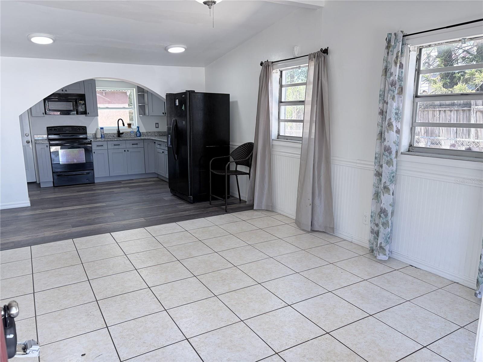 Image 7 of 15 For 7207 Cayuga Street