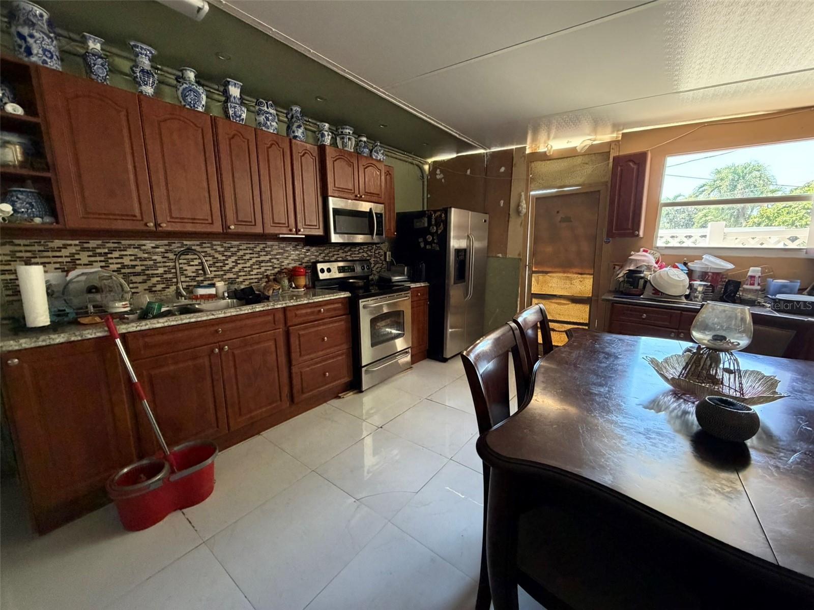 Image 22 of 32 For 131 39th Street
