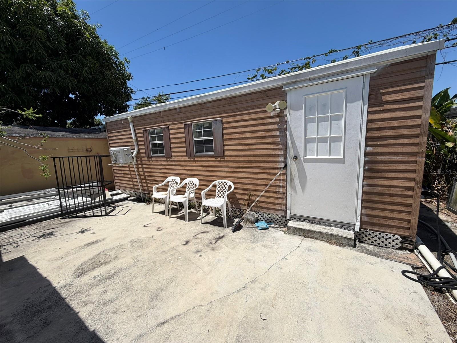 Image 29 of 32 For 131 39th Street