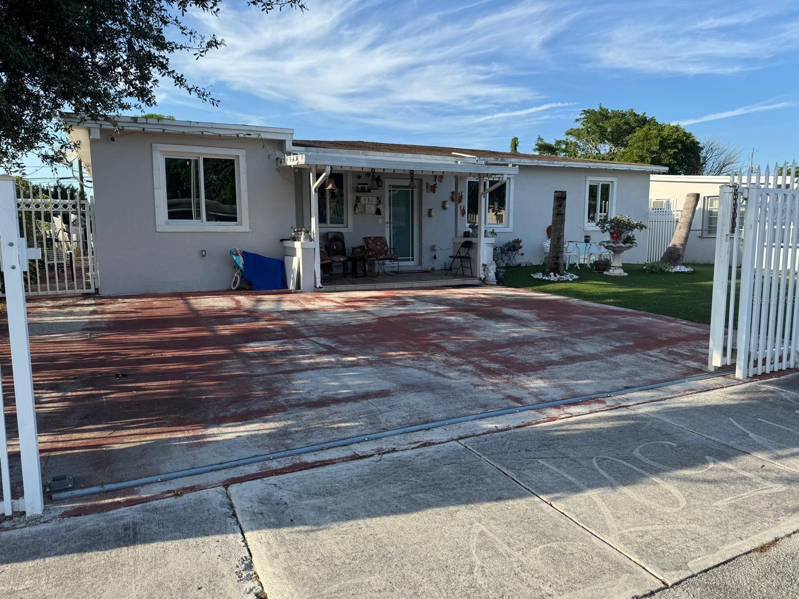 Image 3 of 32 For 131 39th Street