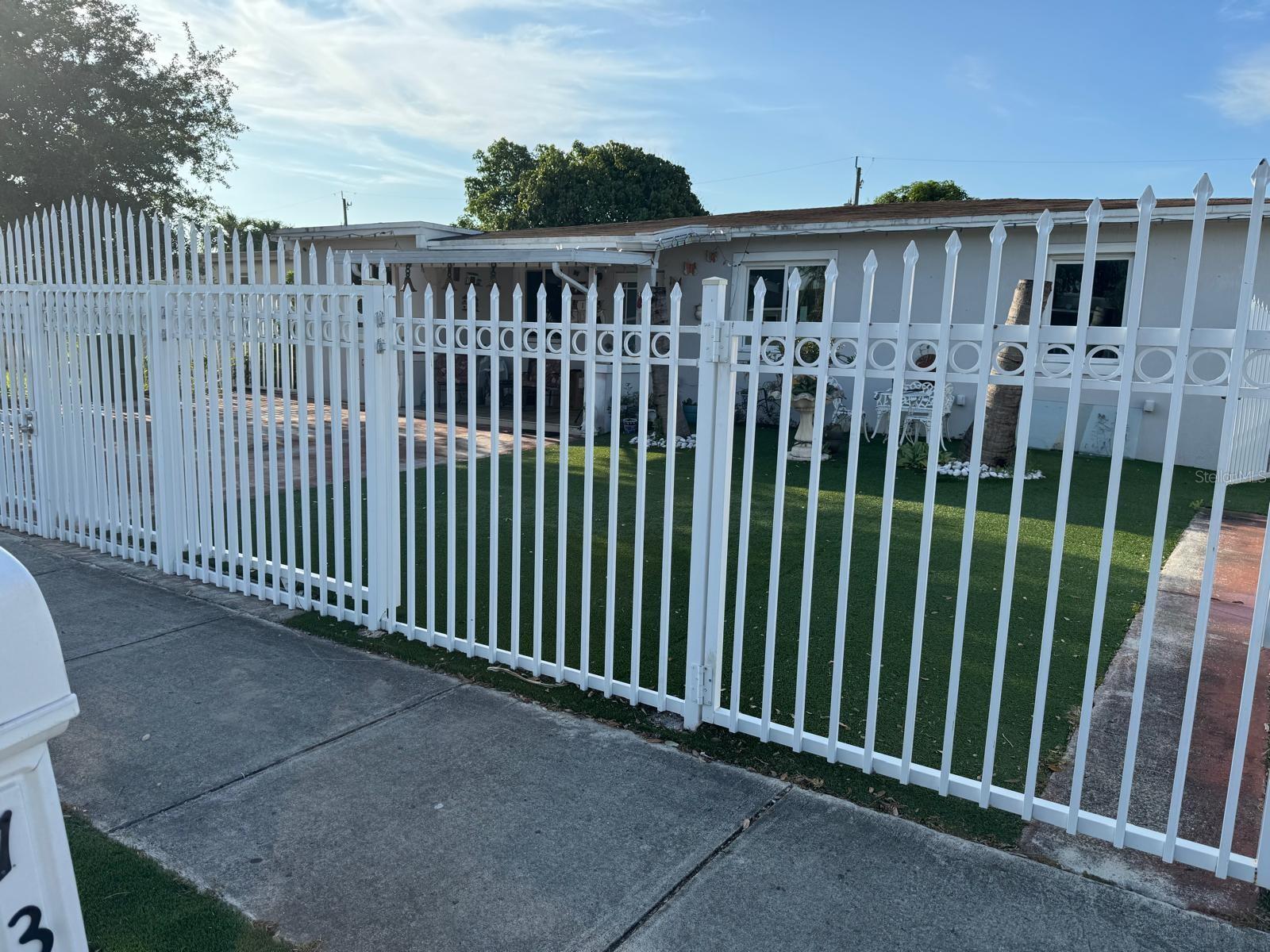Image 4 of 32 For 131 39th Street