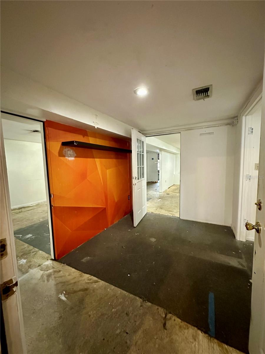 Image 14 of 20 For 1210-1232 Dyer Boulevard 1218