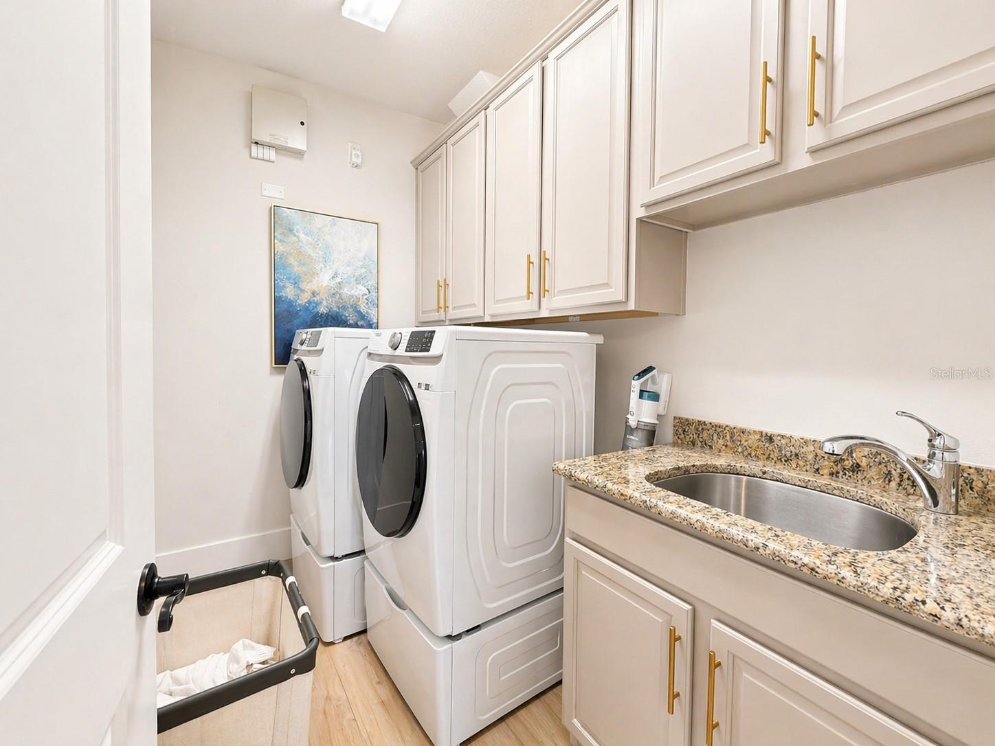 Image 73 of 77 For 7503 Lake Albert Dr