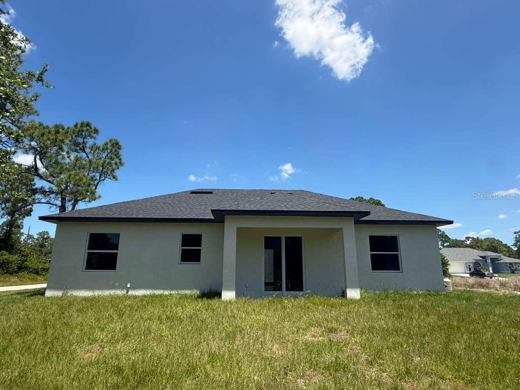 Image 23 of 26 For 908 Winters Street E