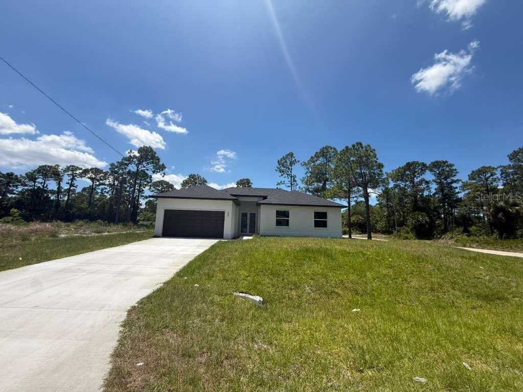 Image 3 of 26 For 908 Winters Street E