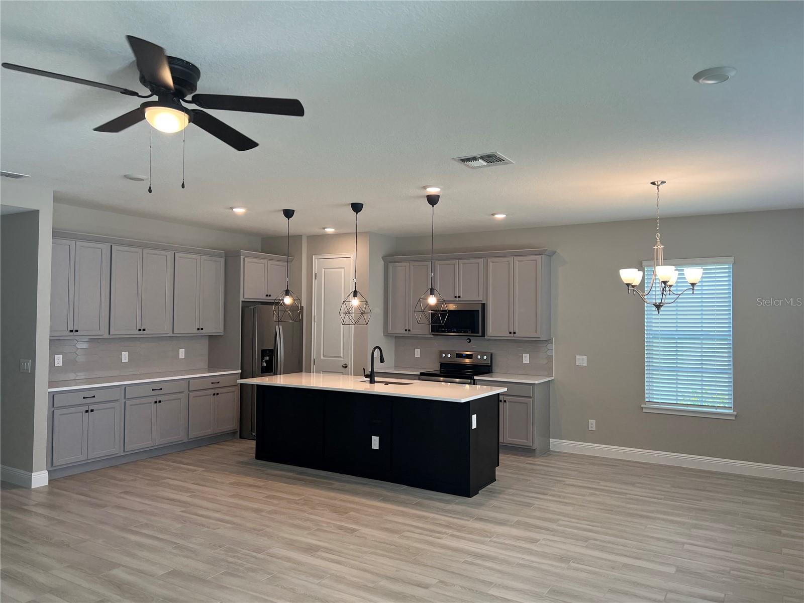 Image 7 of 64 For 7805 Nemours Parkway