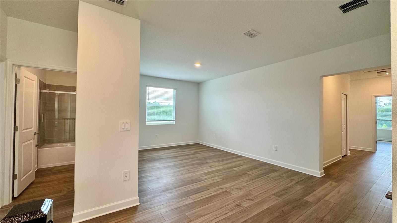 Image 23 of 48 For 7854 Poplin Street