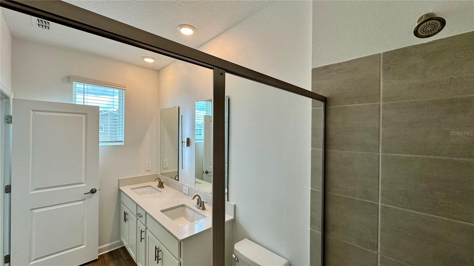 Image 43 of 48 For 7854 Poplin Street