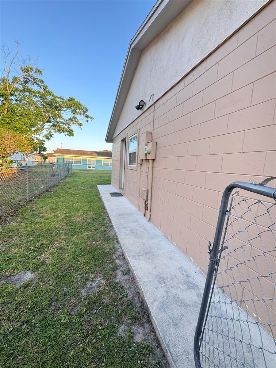 Image 12 of 12 For 188 Fiesta Drive 1