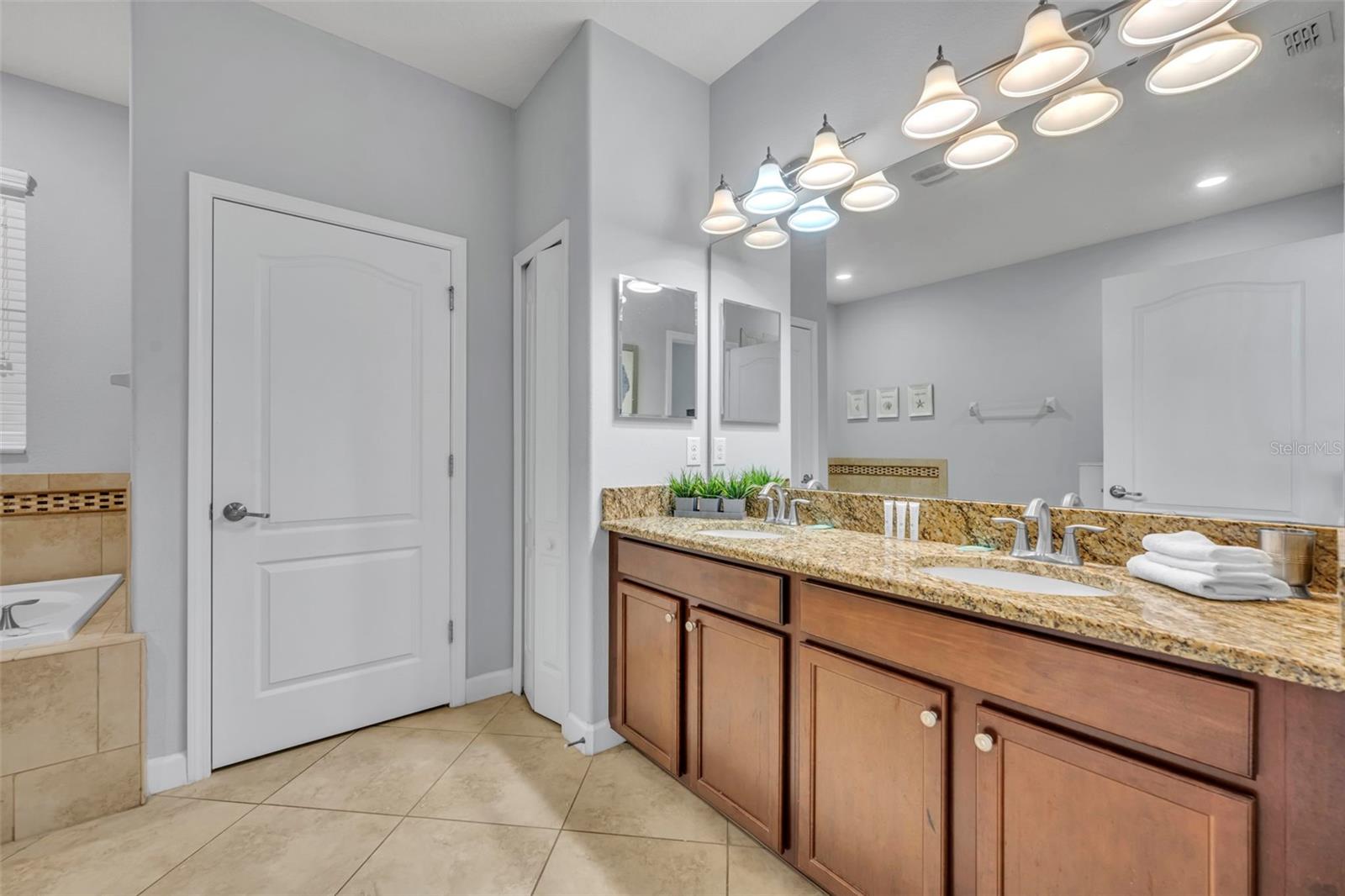 Image 19 of 55 For 1435 Rolling Fairway Drive